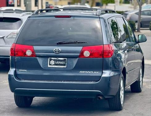 2006 Toyota Sienna XLE
