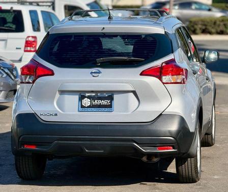 2018 Nissan Kicks S