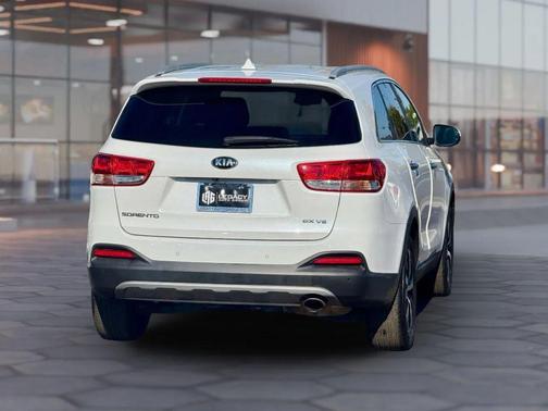 2016 Kia Sorento EX