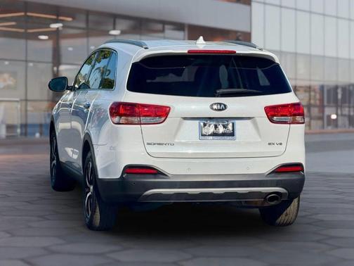 2016 Kia Sorento EX