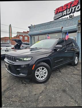 2022 Jeep Grand Cherokee Laredo