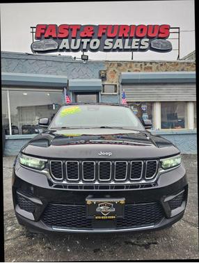 2022 Jeep Grand Cherokee Laredo