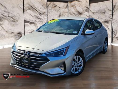 Silver 2020 Hyundai ELANTRA SE