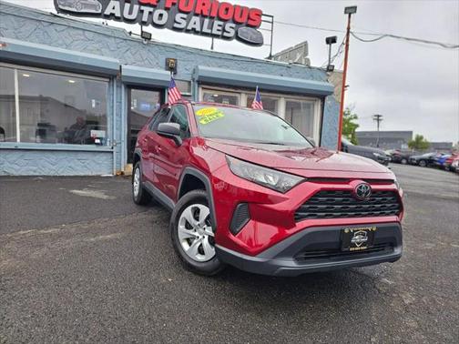 2020 Toyota RAV4 LE