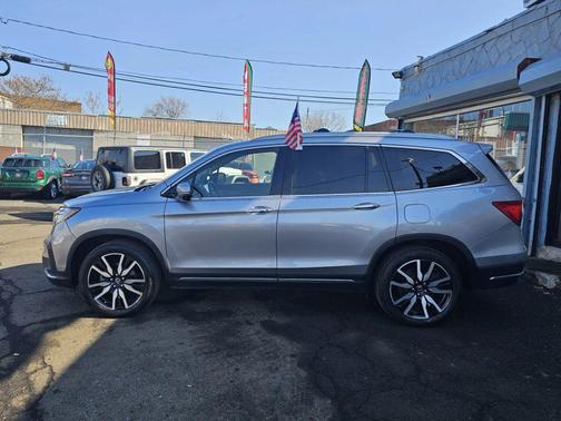 2020 Honda Pilot AWD Elite