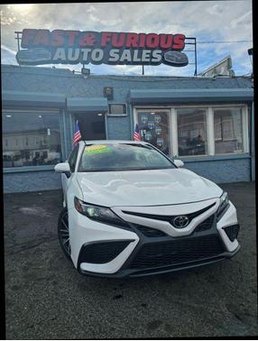 2022 Toyota Camry SE