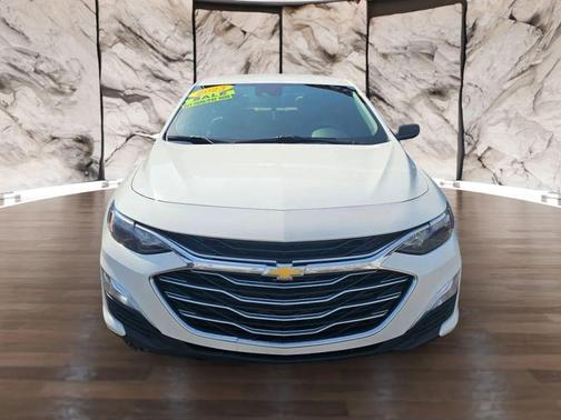 White 2023 Chevrolet Malibu 1LS