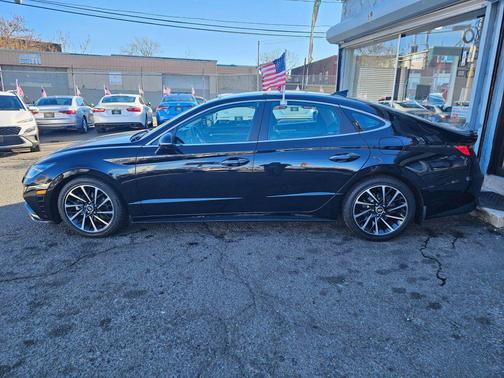 2021 Hyundai SONATA Limited