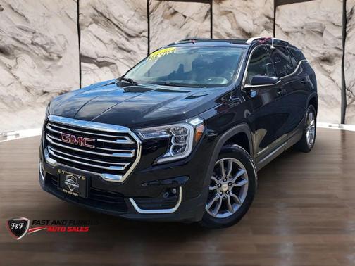 Black 2023 GMC Terrain SLT