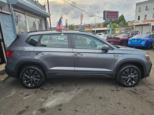2022 Volkswagen Taos 1.5T S