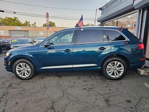 2019 Audi Q7 55 Premium Plus