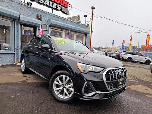2021 Audi Q3 45 S line Premium