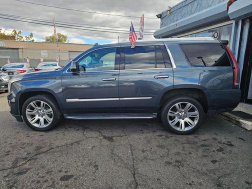 2019 Cadillac Escalade Luxury