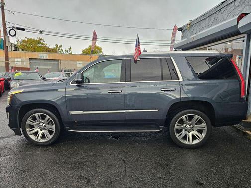 2019 Cadillac Escalade Luxury