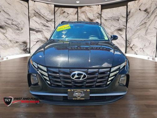 Black 2022 Hyundai TUCSON SEL