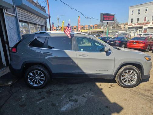 2020 Jeep Cherokee Latitude Plus