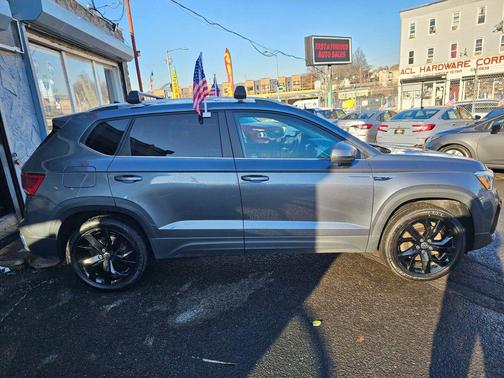 2022 Volkswagen Taos 1.5T SE