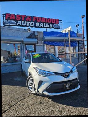 2021 Toyota C-HR LE Sport Utility 4D