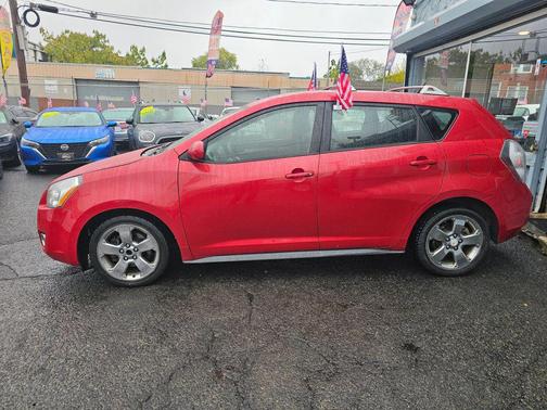 2009 Pontiac Vibe Base