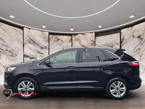 Black 2020 Ford Edge SEL