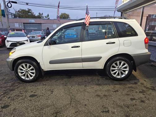 2002 Toyota RAV4 Base