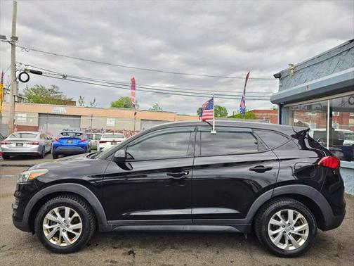 2019 Hyundai TUCSON SE