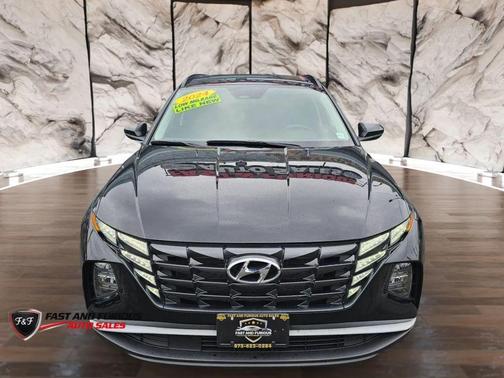 Black 2024 Hyundai TUCSON SEL