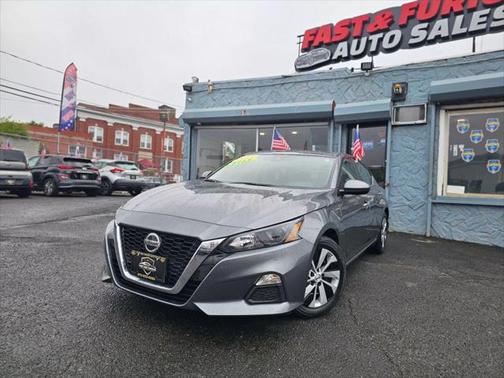 2022 Nissan Altima S FWD