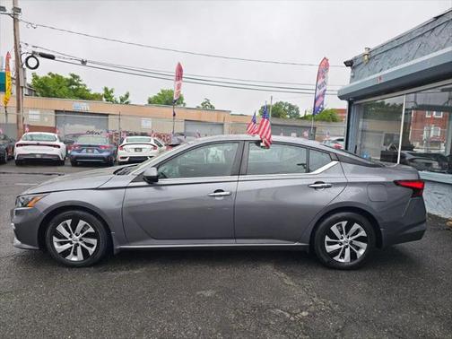2022 Nissan Altima S FWD