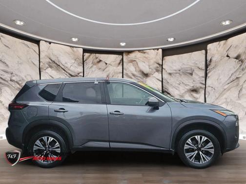 Gray 2022 Nissan Rogue SV