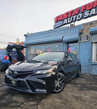 2022 Toyota Camry SE