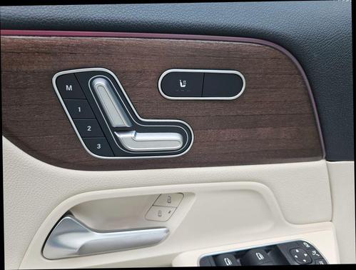 2021 Mercedes-Benz GLA 250 Base 4MATIC
