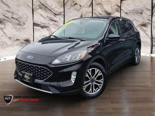 Black 2022 Ford Escape SEL