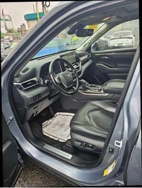 2022 Toyota Highlander Limited