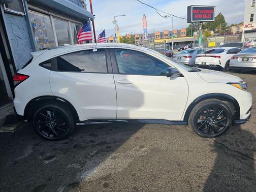 2022 Honda HR-V AWD Sport