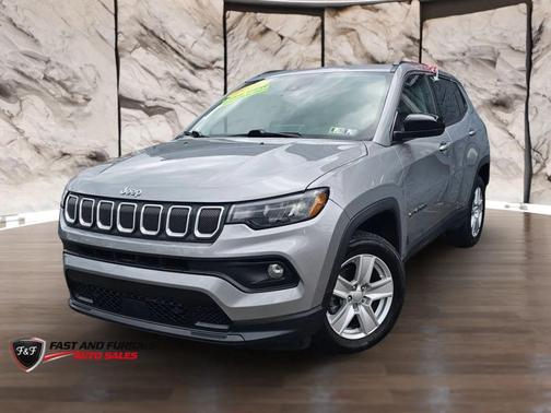 Silver 2022 Jeep Compass Latitude