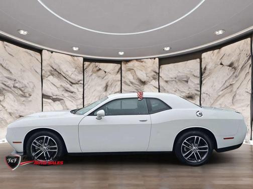 White 2019 Dodge Challenger GT