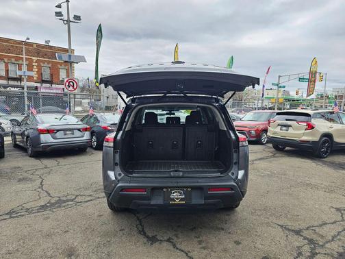 2022 Nissan Pathfinder SV 4WD