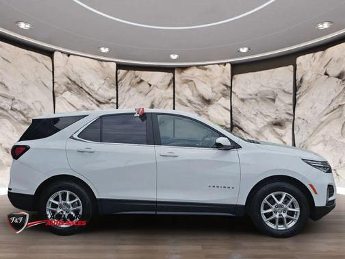 White 2023 Chevrolet Equinox 1LT
