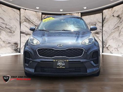 Blue 2022 Kia Sportage LX