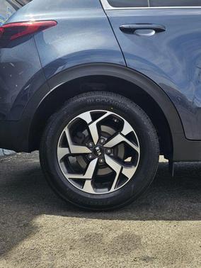 Blue 2022 Kia Sportage LX