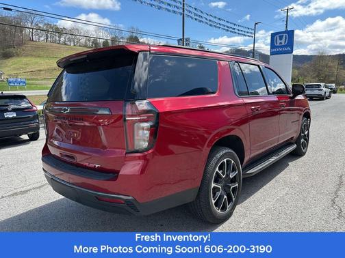 2022 Chevrolet Suburban RST