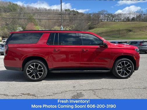 2022 Chevrolet Suburban RST