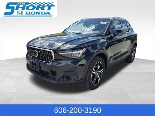 2024 Volvo XC40 B5 Core Bright Theme