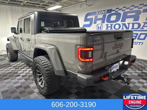 Sting-Gray Clearcoat 2022 Jeep Gladiator Mojave 4x4
