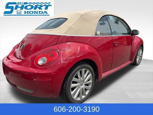 2008 Volkswagen New Beetle SE