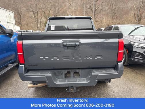 2024 Toyota Tacoma TRD Off-Road