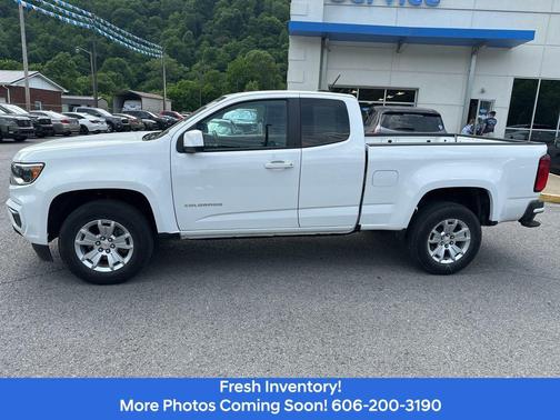 Summit White 2022 Chevrolet Colorado LT