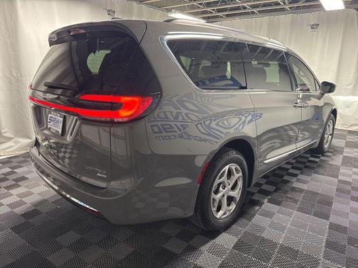 2022 Chrysler Pacifica Limited