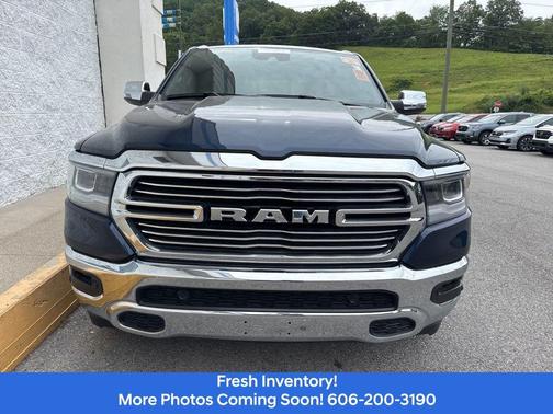 Patriot Blue Pearlcoat 2023 RAM 1500 Laramie